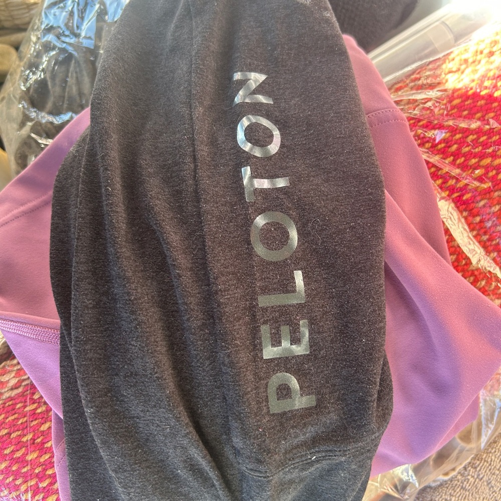Peloton charcoal Jogger sweatpants M
